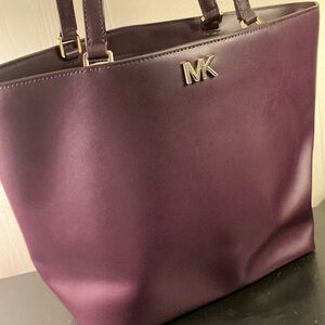 Michael Kors tote